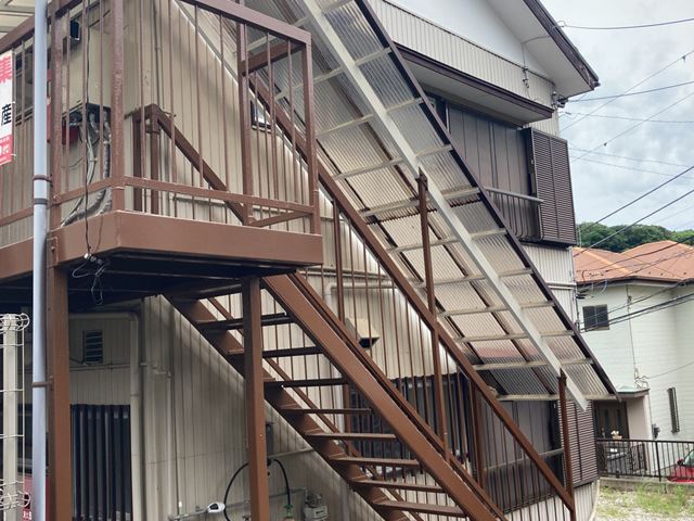 木造2階建てアパート解体工事(神奈川県横須賀市平作)　工事前の様子です。